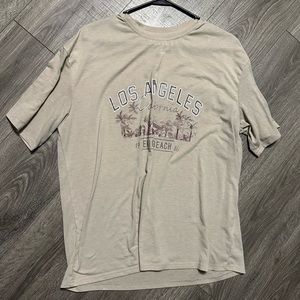 Oversized Los Angeles tee. One size fits all.